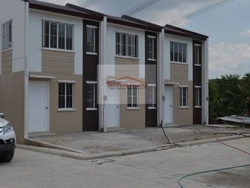 2 Bedroom RFO House & Lot for Sale in MONTVILLE PLACE Taytay Rizal, pls contact Donald @ 0955561---- or 0933825----