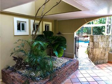 Sea Confiable Alquila/Vende Casa en ALBROOK 4 RECAMARAS