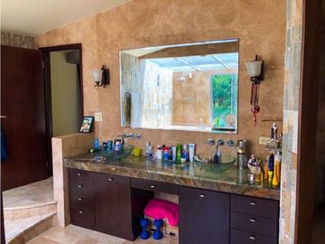 Sea Confiable Alquila/Vende Casa en ALBROOK 4 RECAMARAS