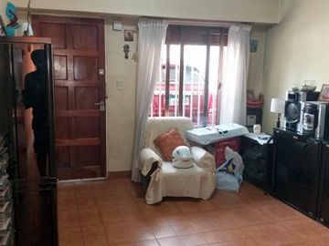DUPLEX TRES AMBIENTES. PERMUTA