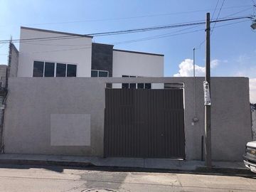 SE VENDE BONITA CASA EN PUEBLA