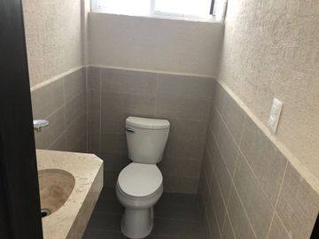 SE VENDE BONITA CASA EN PUEBLA