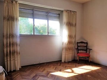 DEPARTAMENTO 3 AMBIENTES CON BALCÓN V. GRAL MITRE