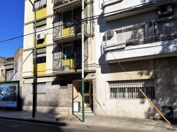 DEPARTAMENTO 3 AMBIENTES CON BALCÓN V. GRAL MITRE