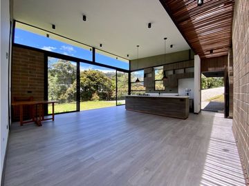Casa Campestre NUEVA Independiente El Retiro
