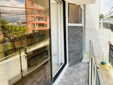 Venta Casa Totalmente Remodelada en Carcelen