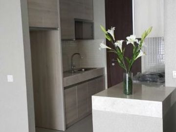 Apartemen ST Moritz 2 BR New Royal Furnished