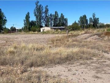 Campo de 3 has ingreso por calle  Vargas y Castro Barros Maipu
