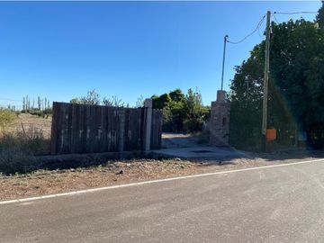 Campo de 3 has ingreso por calle  Vargas y Castro Barros Maipu