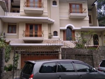 TERAWAT Rumah Tubagus Ismail Dago 2LT DKT Cigadung Cisitu Cikutra