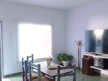 Casa PH en venta en La Tablada