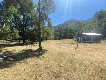 Parcela en venta de 5000 M2 con dos casas nuevas