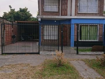 Casa para 2 Familias en venta en Ituzaingo Norte