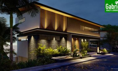 High-End Single Detached House in Cebu City, w/ Pool