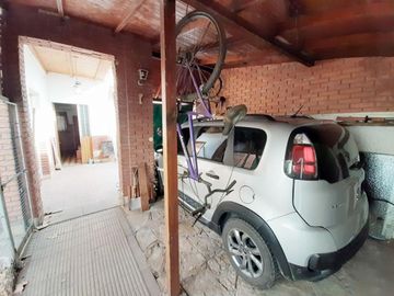 Venta casa 6 Ambentes con cochera - Villa Pueyrredon