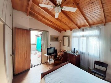 Venta casa 6 Ambentes con cochera - Villa Pueyrredon
