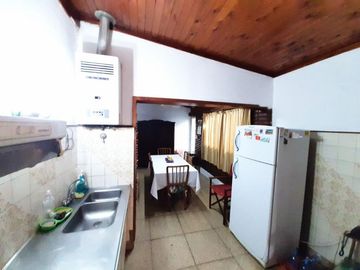 Venta casa 6 Ambentes con cochera - Villa Pueyrredon