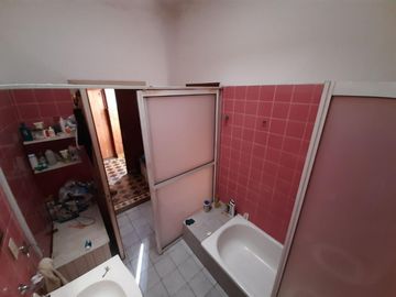 Venta casa 6 Ambentes con cochera - Villa Pueyrredon