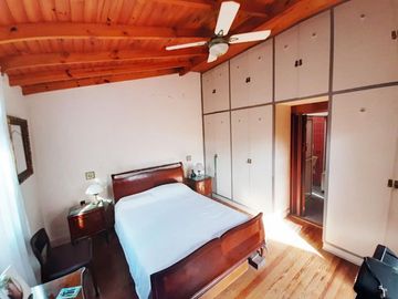 Venta casa 6 Ambentes con cochera - Villa Pueyrredon