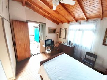 Venta casa 6 Ambentes con cochera - Villa Pueyrredon