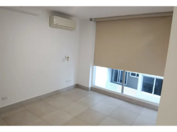 Se Vende Apartamento en el Cangrejo PH Luxor 300