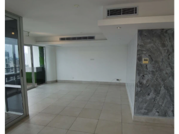 Se Vende Apartamento en el Cangrejo PH Luxor 300