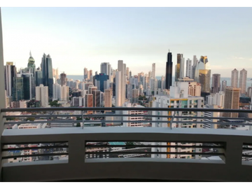 Se Vende Apartamento en el Cangrejo PH Luxor 300