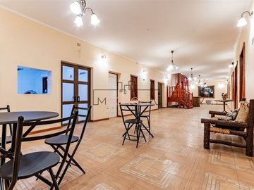Local Comercial en Venta en PRECIOSO HOTEL Y CABAÑAS SECTOR MELOCOTÓN