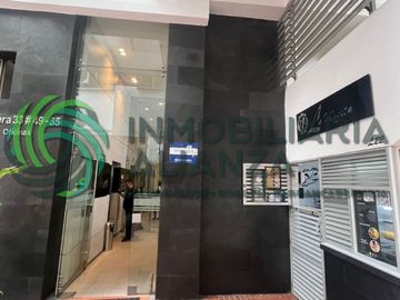 oficina en arriendo en cabecera del llano. Cod A416