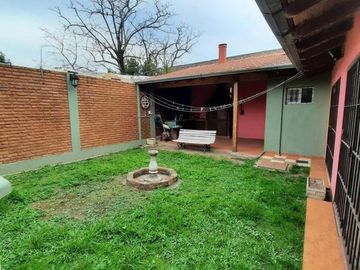 VENTA DE CASA 7 AMBIENTES EN REMEDIOS DE ESCALADA