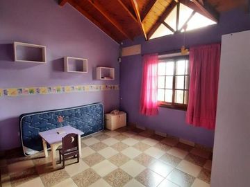 VENTA DE CASA 7 AMBIENTES EN REMEDIOS DE ESCALADA