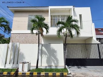 Rumah Sutorejo Selatan, New, Minimalis