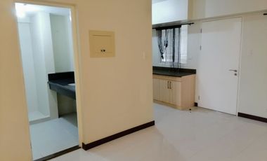 FOR LEASE! Pristine 2BR w/ parking in Viera Residences, Quezon City for Php 34,500