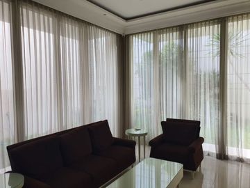 Dijual Rumah Minimalis, Pakuwon Indah Golf Riz golf Residence Lariz Ville