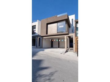 Casa en Venta en Cumbres Elite Premier