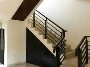 Rumah Dijual 2 Lantai di Pesona Khayangan Depok