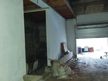 Gudang Bekas Sarang Walet Tengah Kota Pasuruan