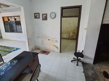 Gudang Bekas Sarang Walet Tengah Kota Pasuruan