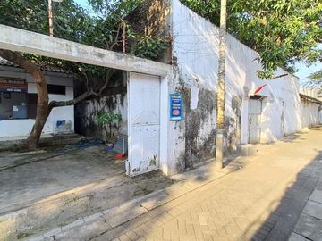 Gudang Bekas Sarang Walet Tengah Kota Pasuruan