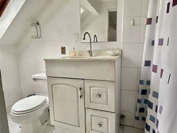 Casa en Venta en Del Inca / Rosa O'Higgins