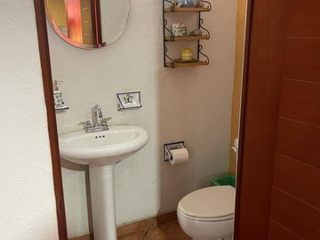 Casa en camelinas ( por el río)