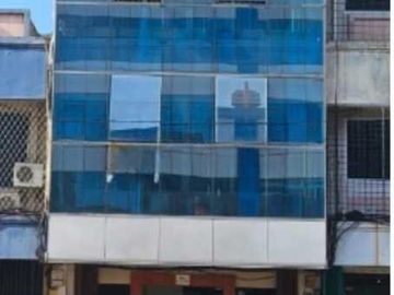 Dijual Ruko 3,5 Lantai di  Kelapa Gading - Lokasi Usaha Strategis!