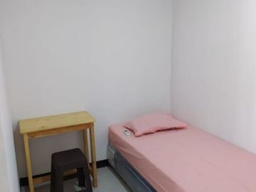 Dijual Cepat Rumah Kost-Kostan, Hoek, Bagus dan Bersih di Taman Pegangsaan Indah
