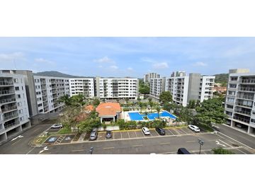 Apartamento en Venta de  2 Recamaras en PH Midrise, Woodlands
