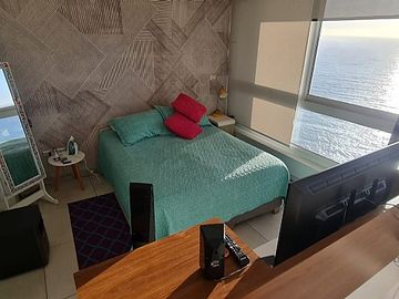 VENTA LOFT 2 PISOS 1D 2B, REÑACA NORTE VISTA AL MAR
