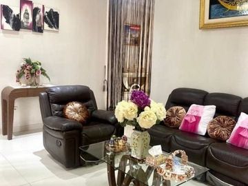Rumah Joglo Jakarta Barat dekat Pintu Tol Joglo FullFurnish