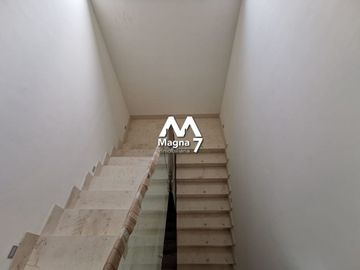 CASA EN VENTA EN  BOSQUES DE LOS LAGOS ZONA PUERTA LAS LOMAS Y JUAN PALOMAR
