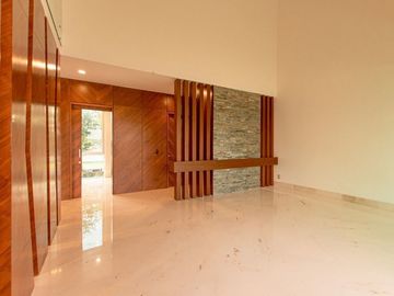 CASA EN VENTA EN  BOSQUES DE LOS LAGOS ZONA PUERTA LAS LOMAS Y JUAN PALOMAR