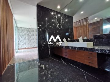 CASA EN VENTA EN  BOSQUES DE LOS LAGOS ZONA PUERTA LAS LOMAS Y JUAN PALOMAR