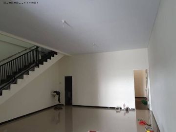 Rumah baru gress Mulyosari BPD Hadap selatan, Strategis